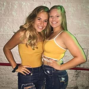 Meet your Posher, Becca